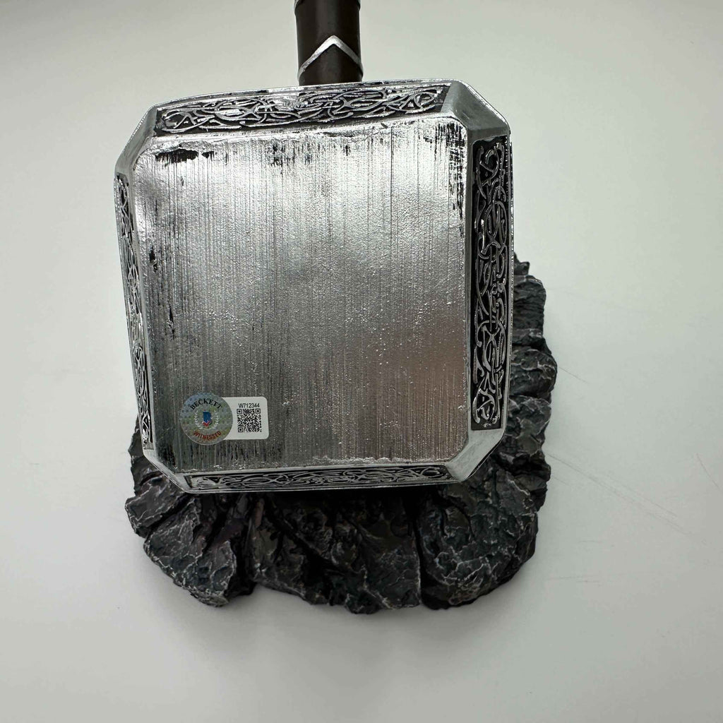 Autographed/Signed Chris Hemsworth Thor Mjolnir 17" Hammer with Base Marvel Avengers Infinity War End Game Replica Movie Prop Beckett BAS COA