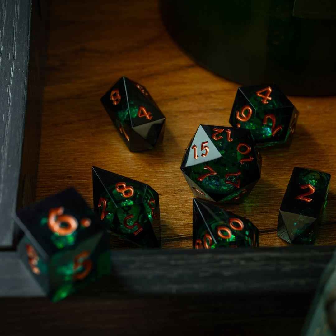 Witchwood Heart Liquid Core DND Dice Set