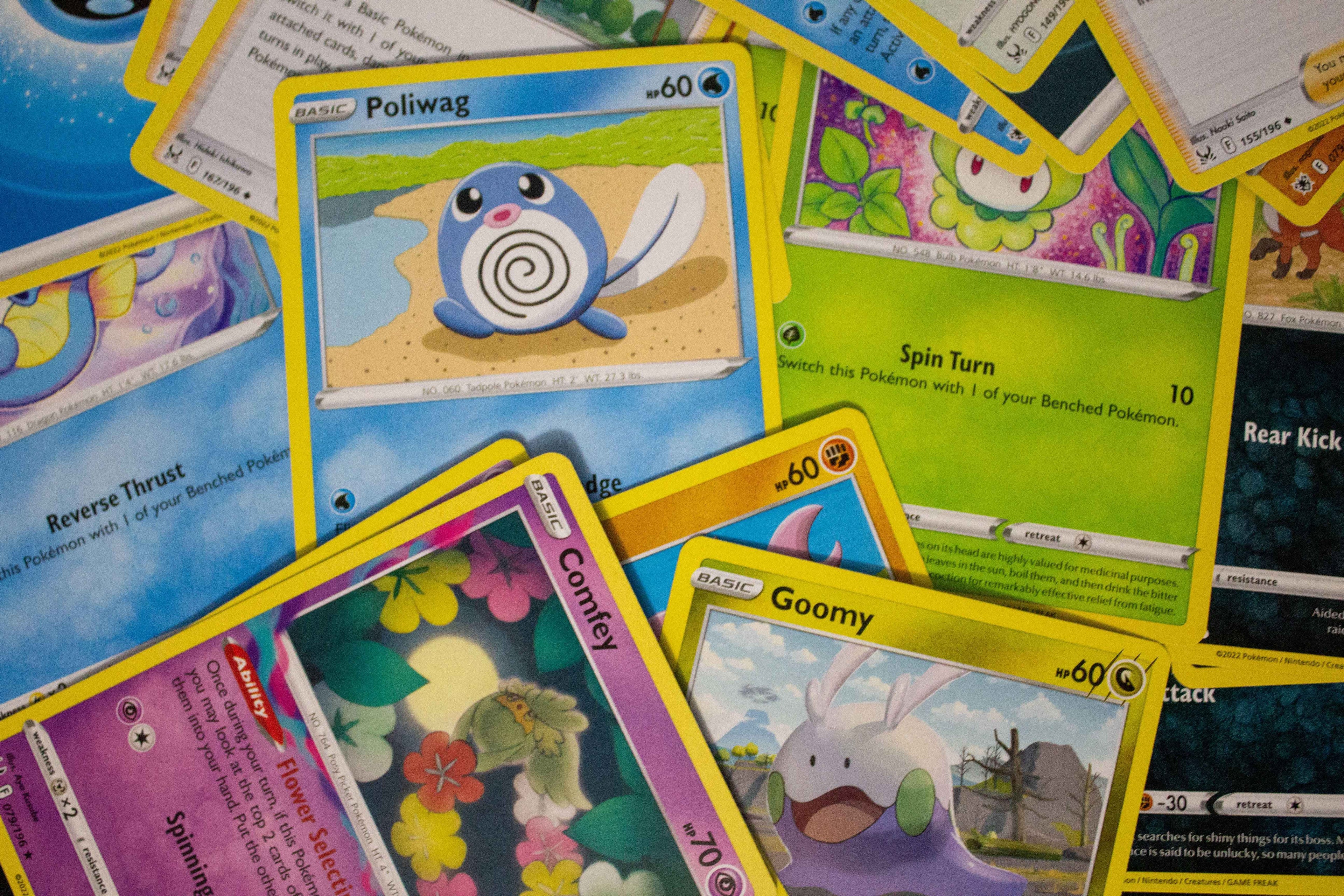 Pokémon TCG 200 Bulk Cards